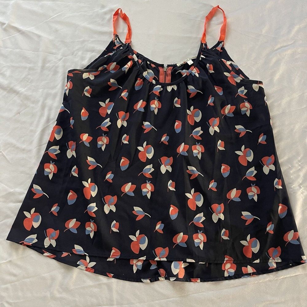Collective Concepts‎ Navy And Flower Tank Top Size Large